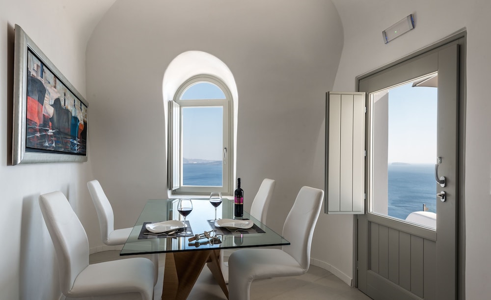 Elite Luxury Suites 37/50