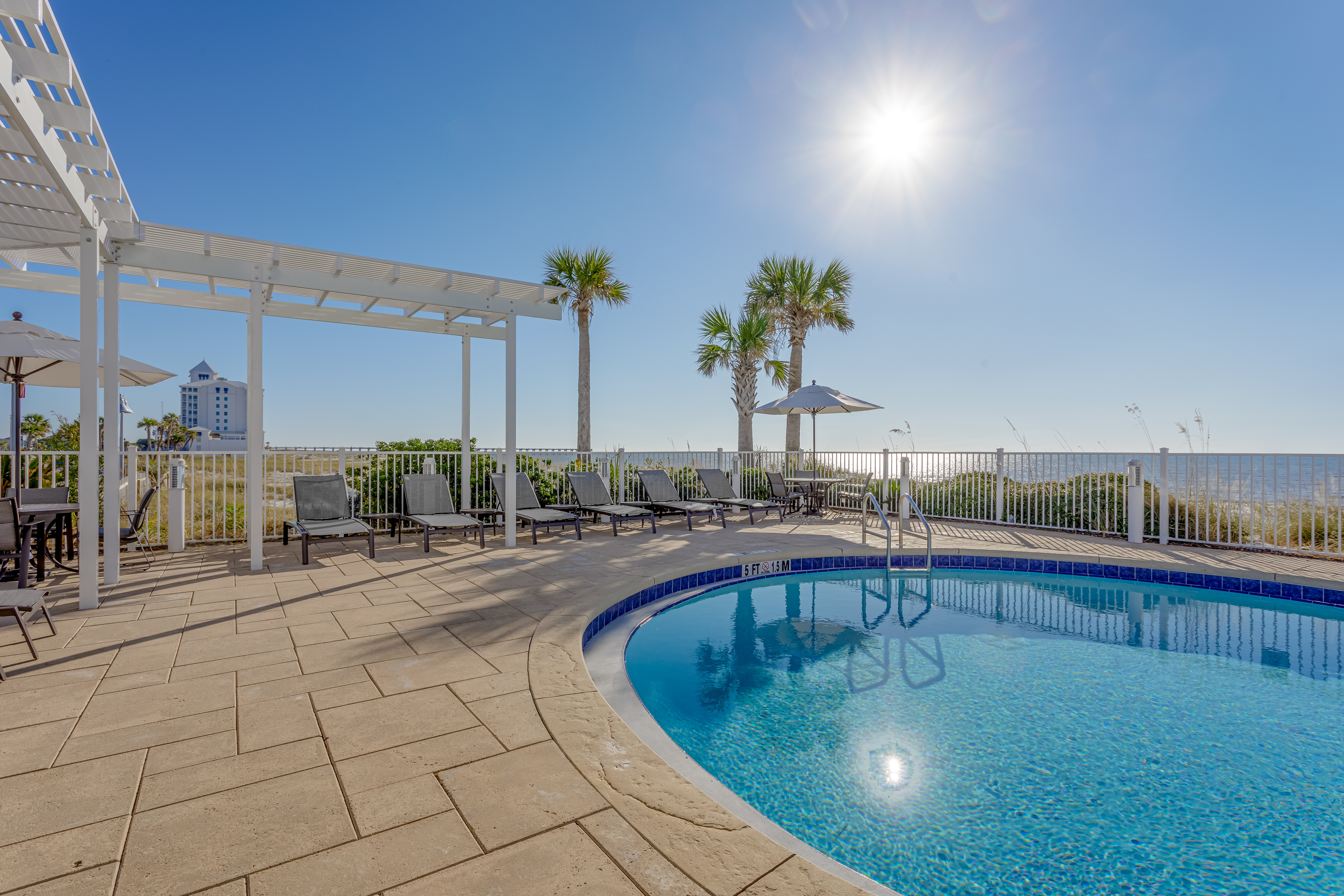 Holiday Inn Express Pensacola Beach 43/60