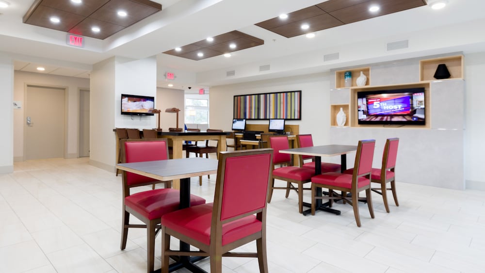 restaurant cafeteria