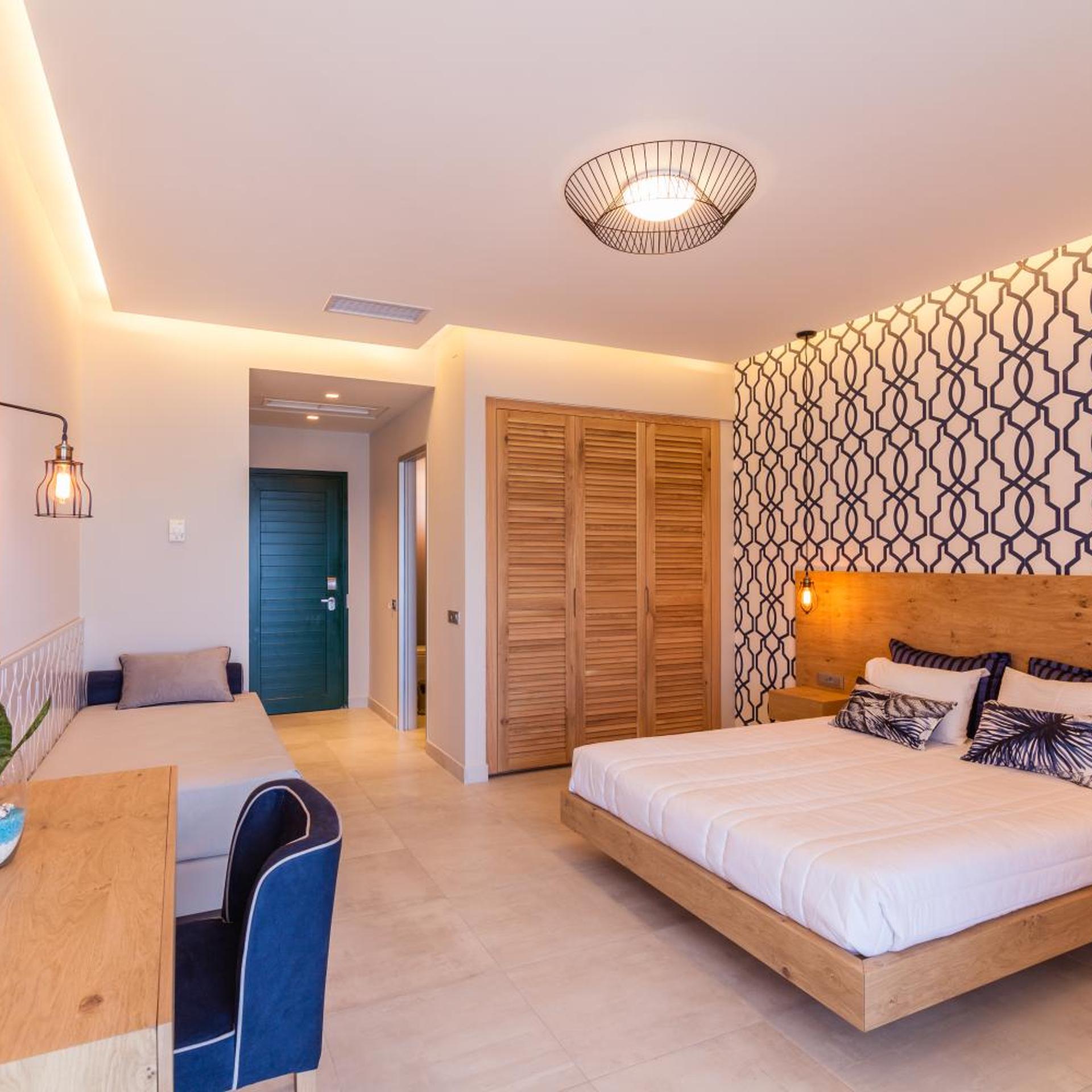 غرفة سوبيريور عائلية، Sirens Beach Hotel 4/10