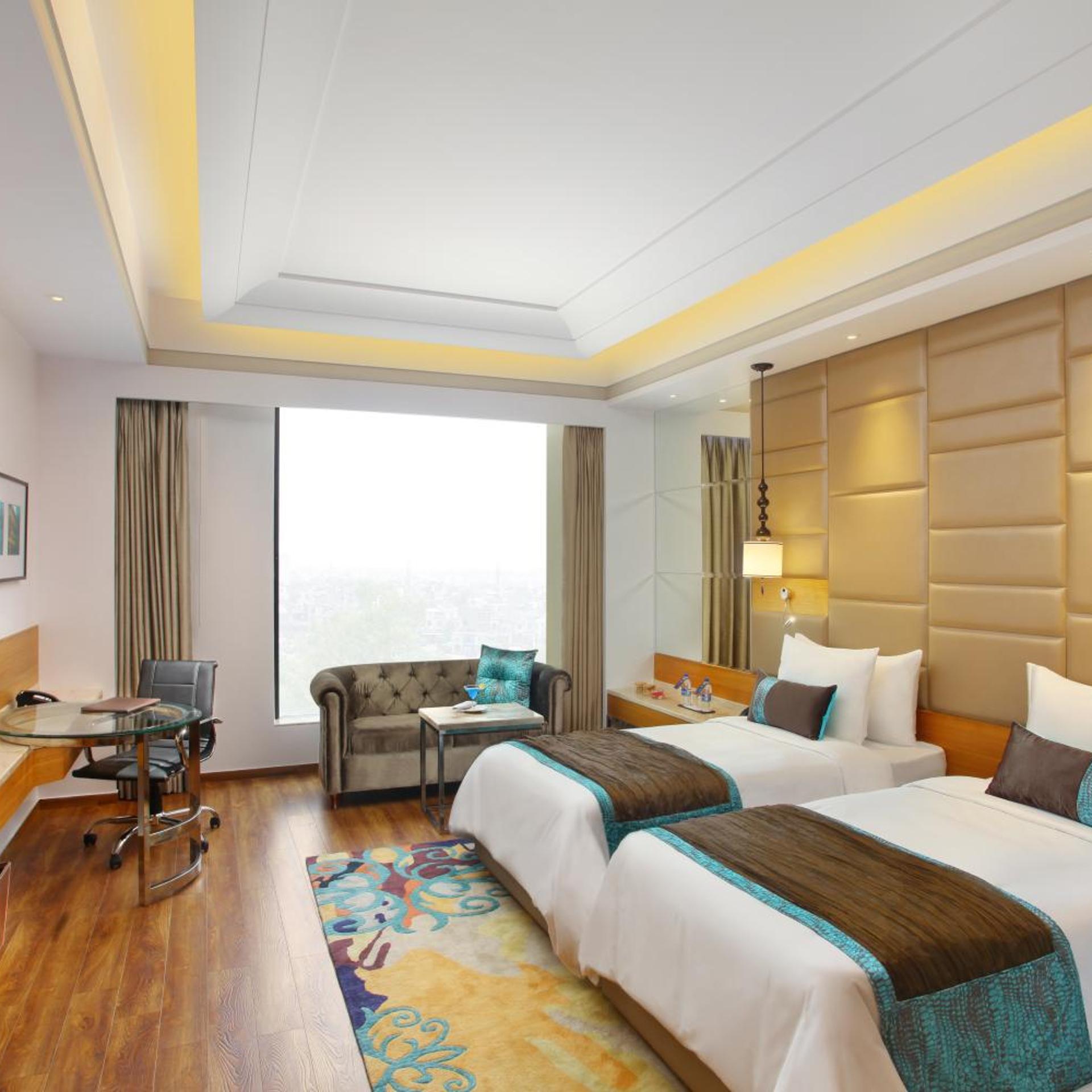 Deluxe, Double or Twin Bed
