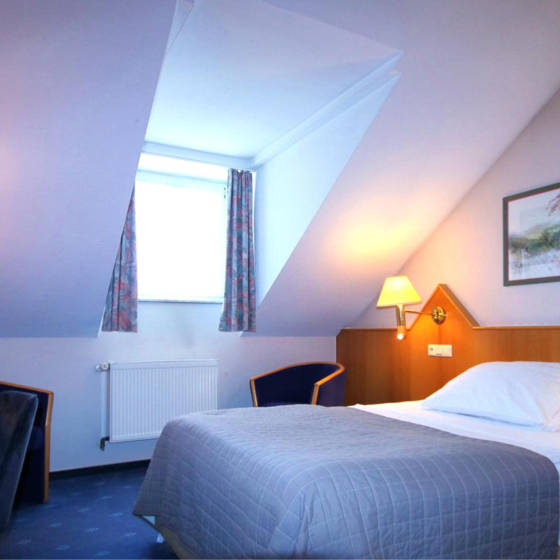 Comfort, French Bed