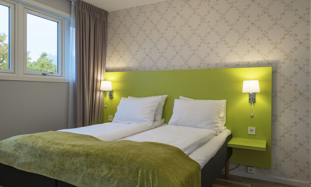 Thon Hotel Lofoten 6/50