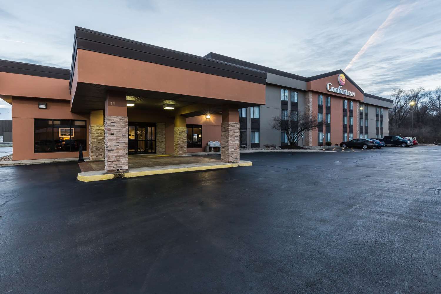 Comfort Inn Alton near I-255 2/47