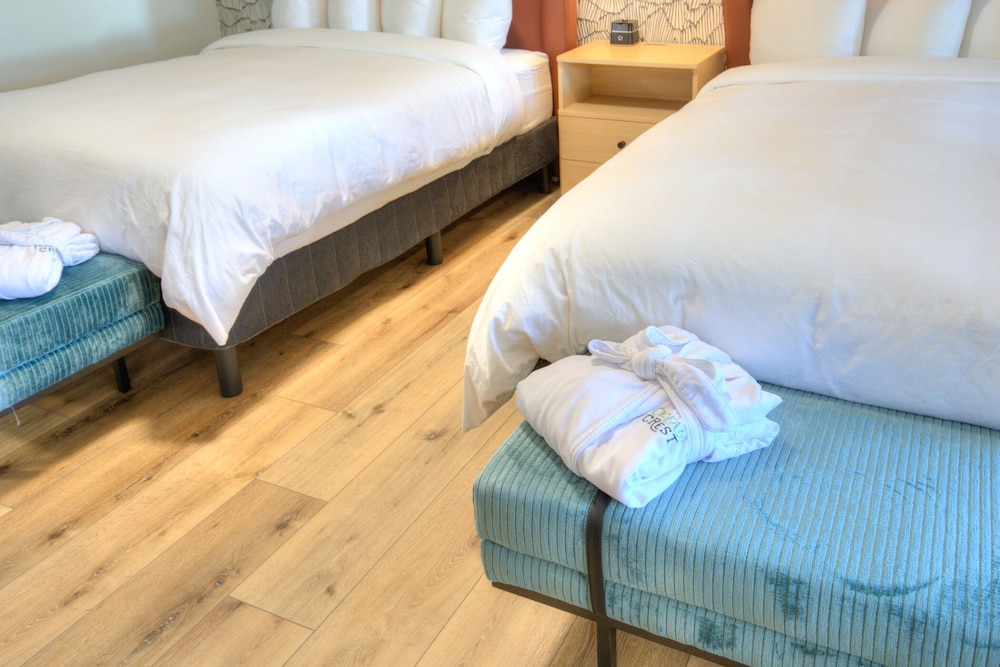 Ocean Crest Resort 13/50