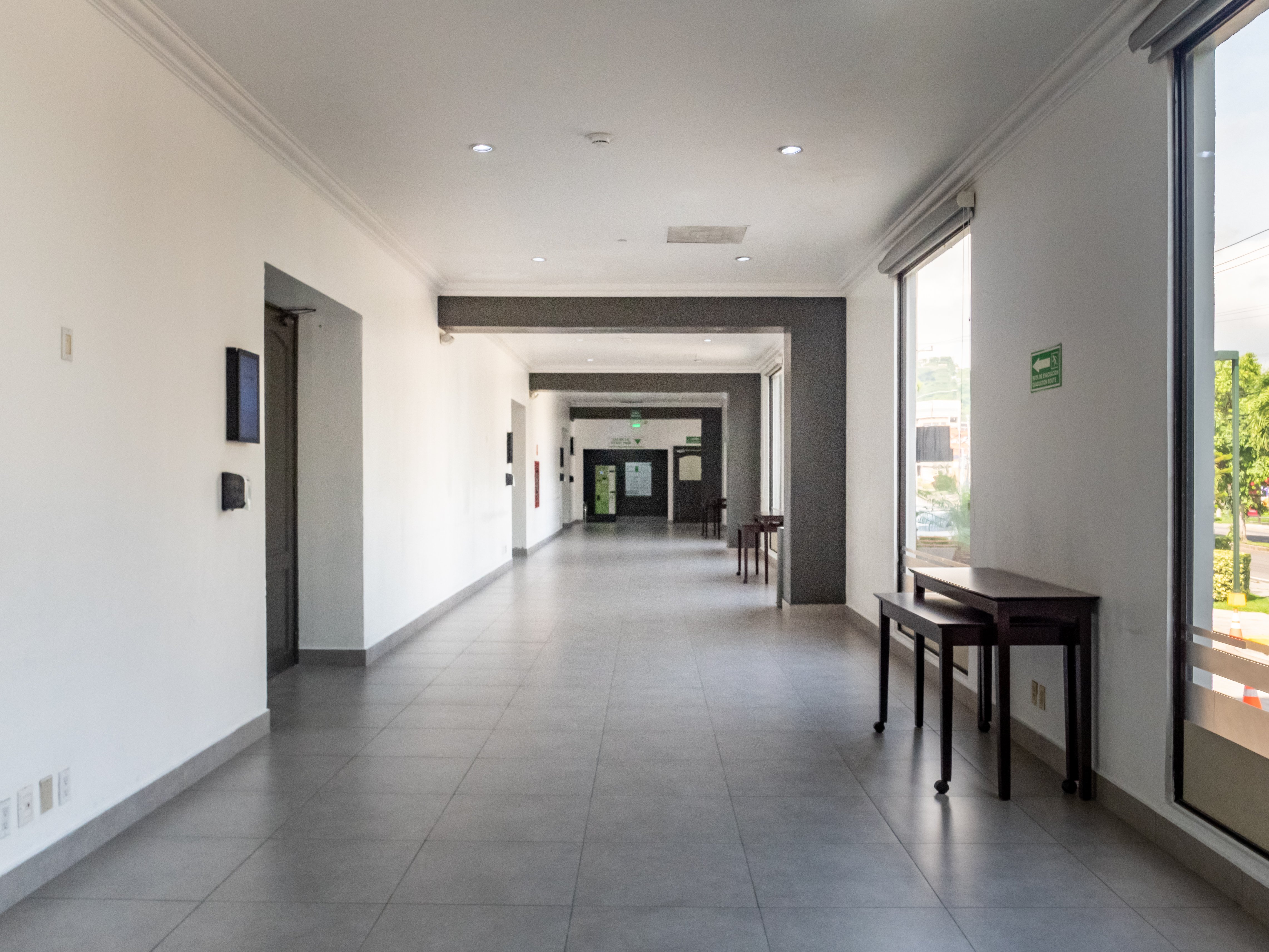 Holiday Inn San Salvador An Ihg Hotel 8/60