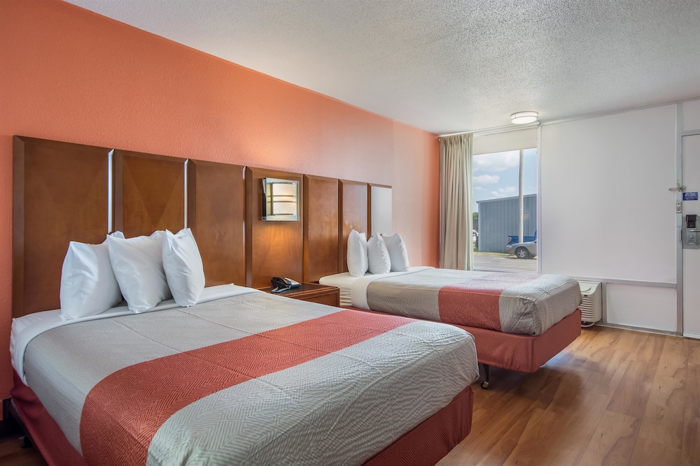 Motel6 Van Buren, AR 17/53
