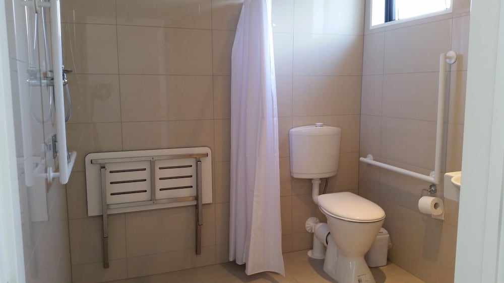 319 Addington Motel 17/38