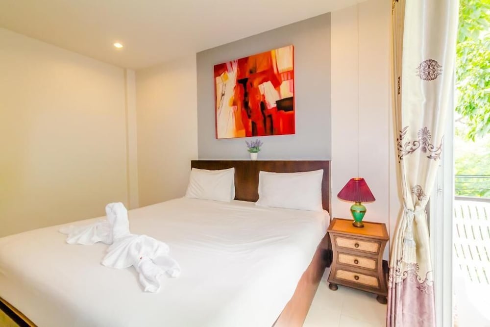 Baan Yuyen Karon Guesthouse 27/76