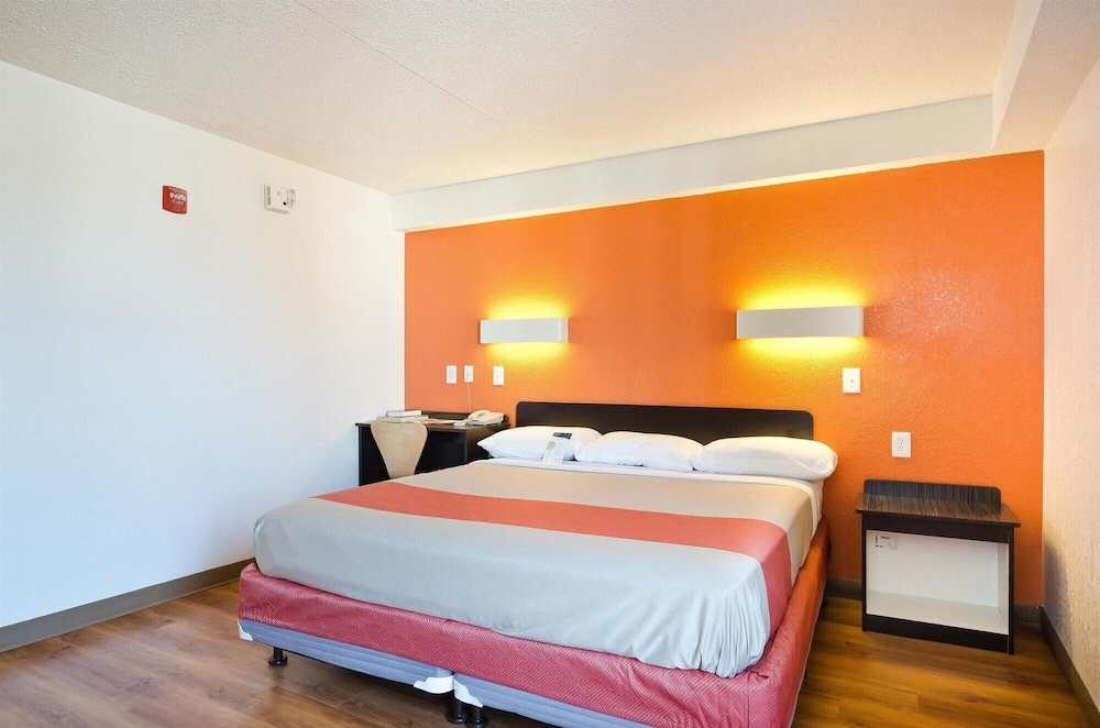 Motel6 Springfield, VA - Washington DC Southwest 20/47