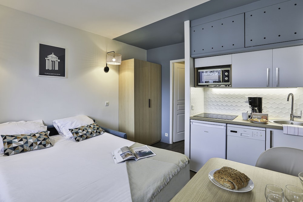 RENOVATED, STUDIO, ALCOVE