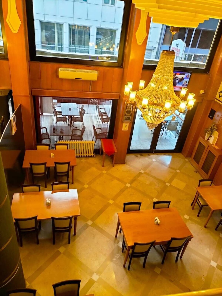 Spor Hotel 34/41