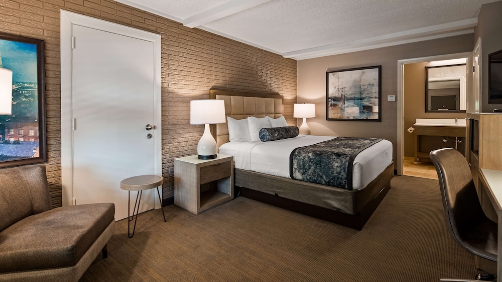 Best Western Savannah Historic District 14/38