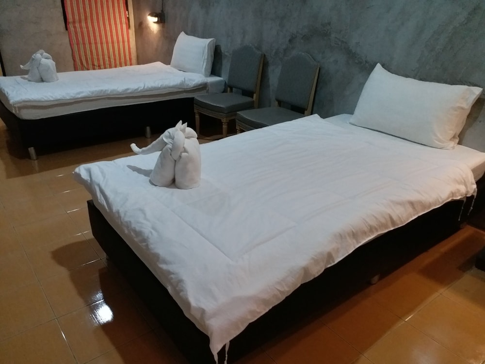 Chang Hostel Suvarnabhumi by ZUZU 21/47