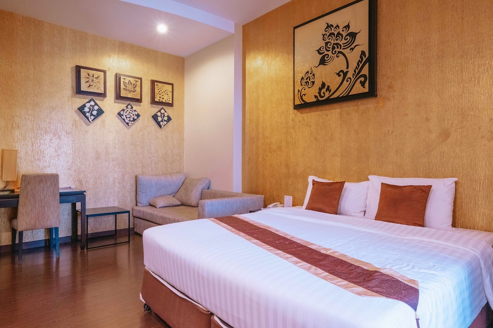 The Desiign Hotel 13/66