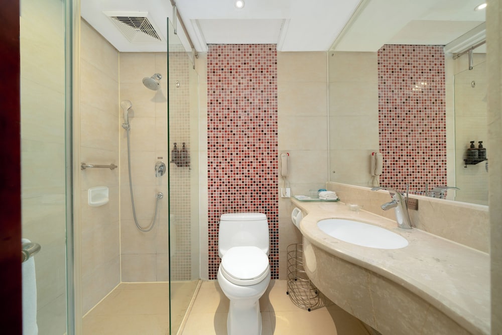 Yanling Hotel 48/50
