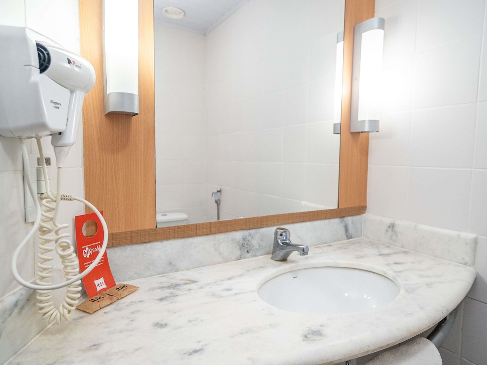 Ibis Belem Aeroporto 74/75