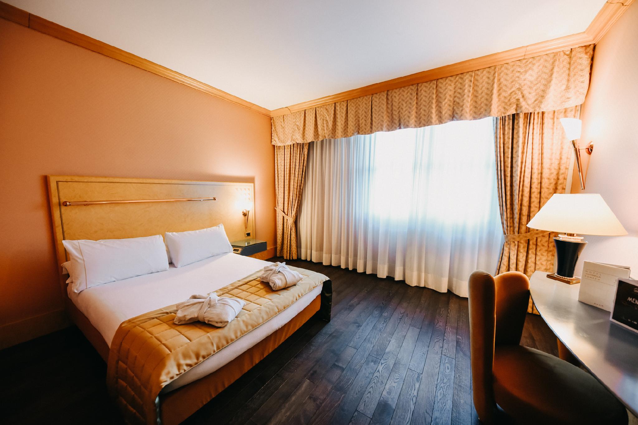 Superior, Double or Twin Bed