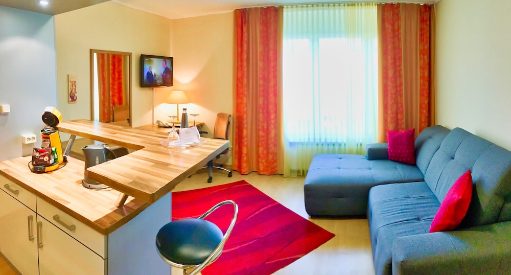 HOTEL MAURER 26/50