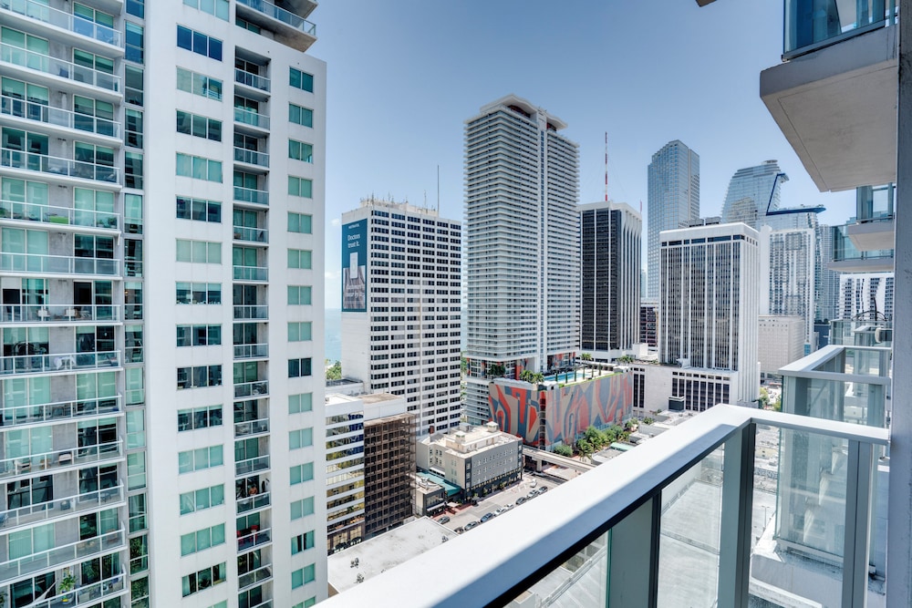 YOTEL Miami, Select by Hilton 4/50