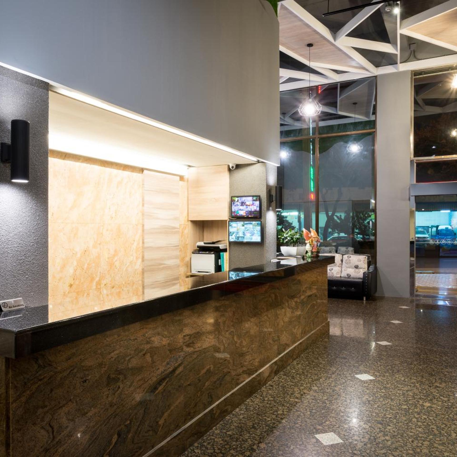 Yadi Hotel 6/53