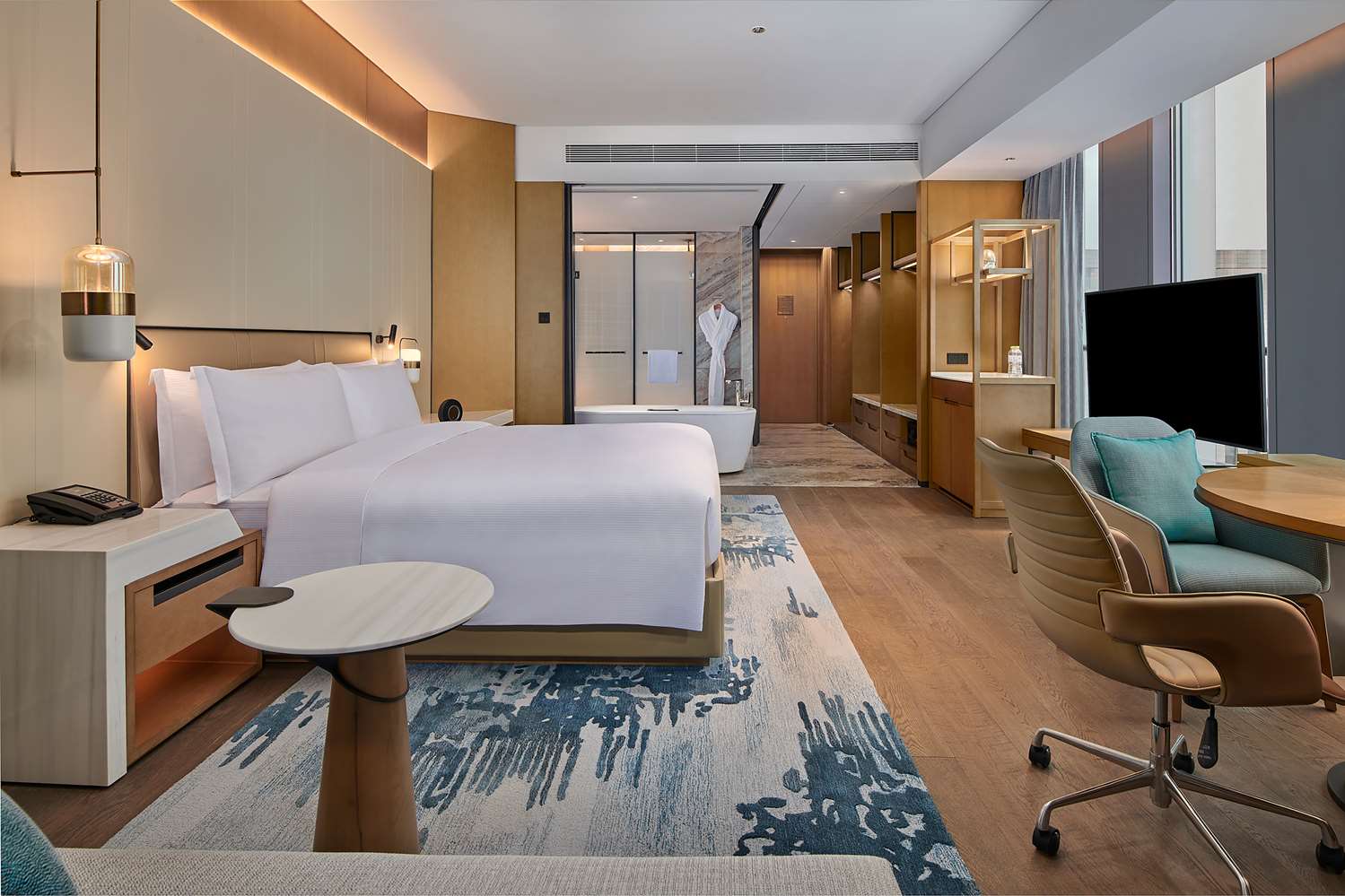 KING DELUXE ROOM