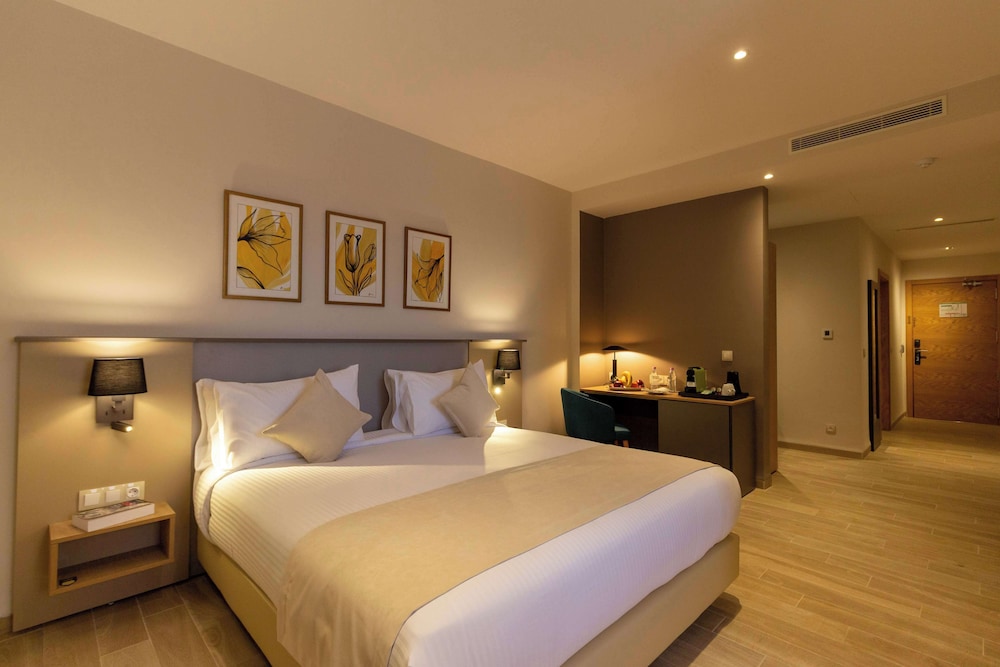 Room at Hotel Golden Tulip Opera, ALGIERS