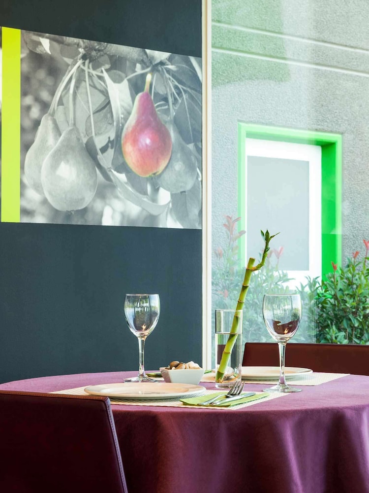 Ibis Styles Lleida Torrefarrera 10/60