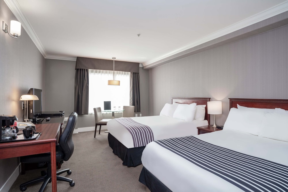 Sandman Hotel Saskatoon 14/52