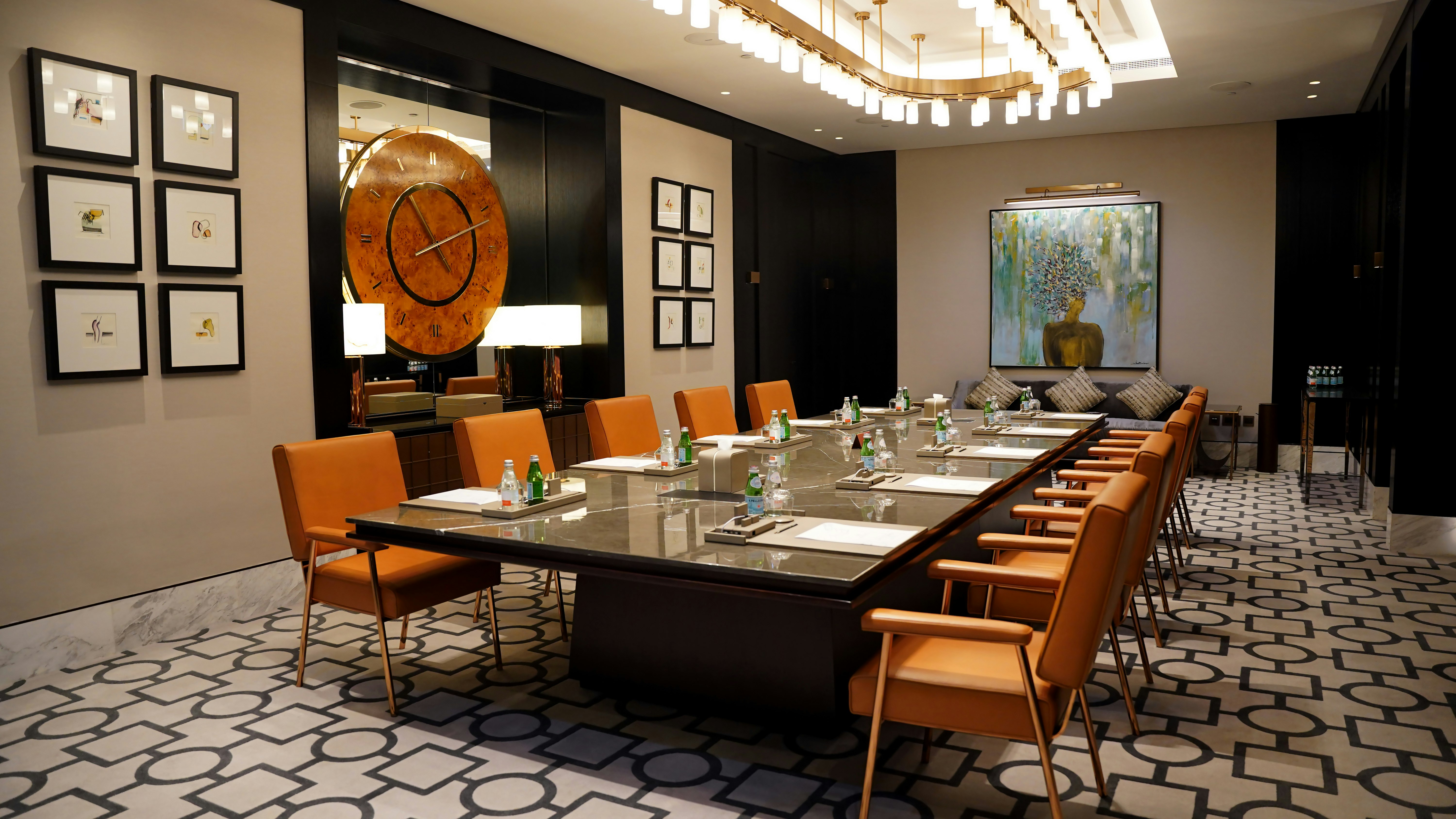 Waldorf Astoria Dubai International Financial Centre 52/60