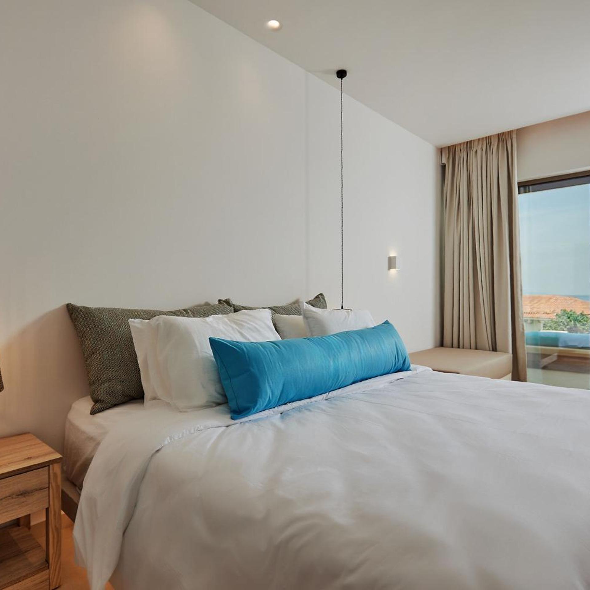 SUPERIOR, SUITE, SEA VIEW, PRIVATE POOL