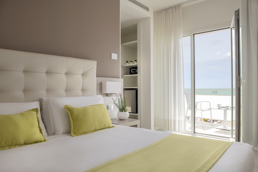 Hotel Delle Rose 8/50