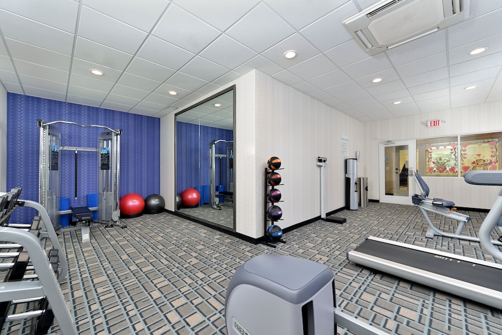Holiday Inn Express and Suites Peekskill-Lower Hudson Valley 23/55