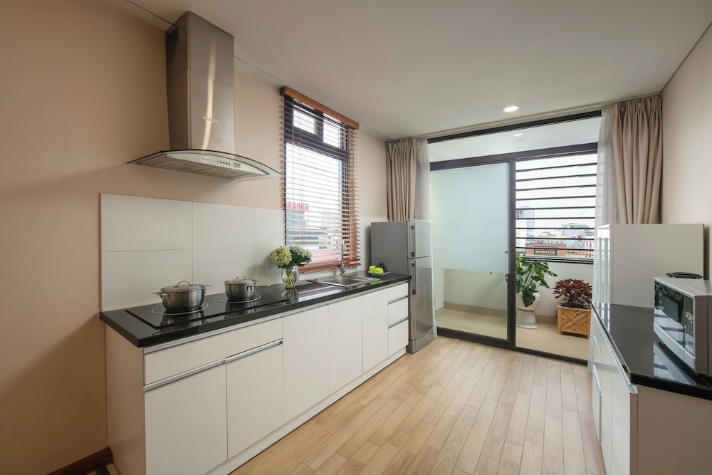 HB Serviced Apartment - 121B Quan Hoa 8/30