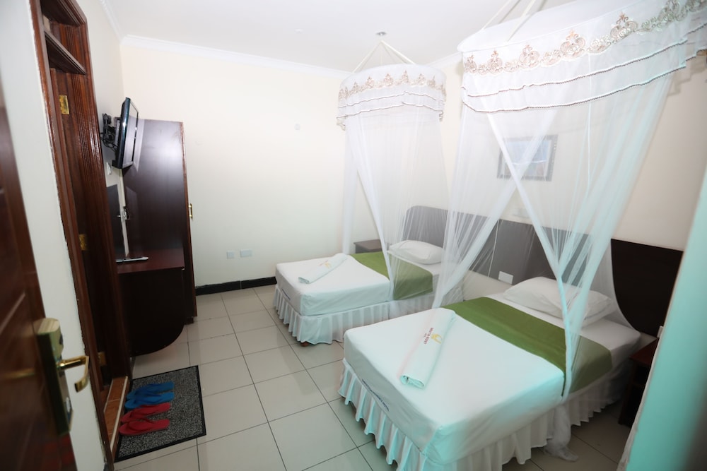 Sheratton Regency Hotel 14/34