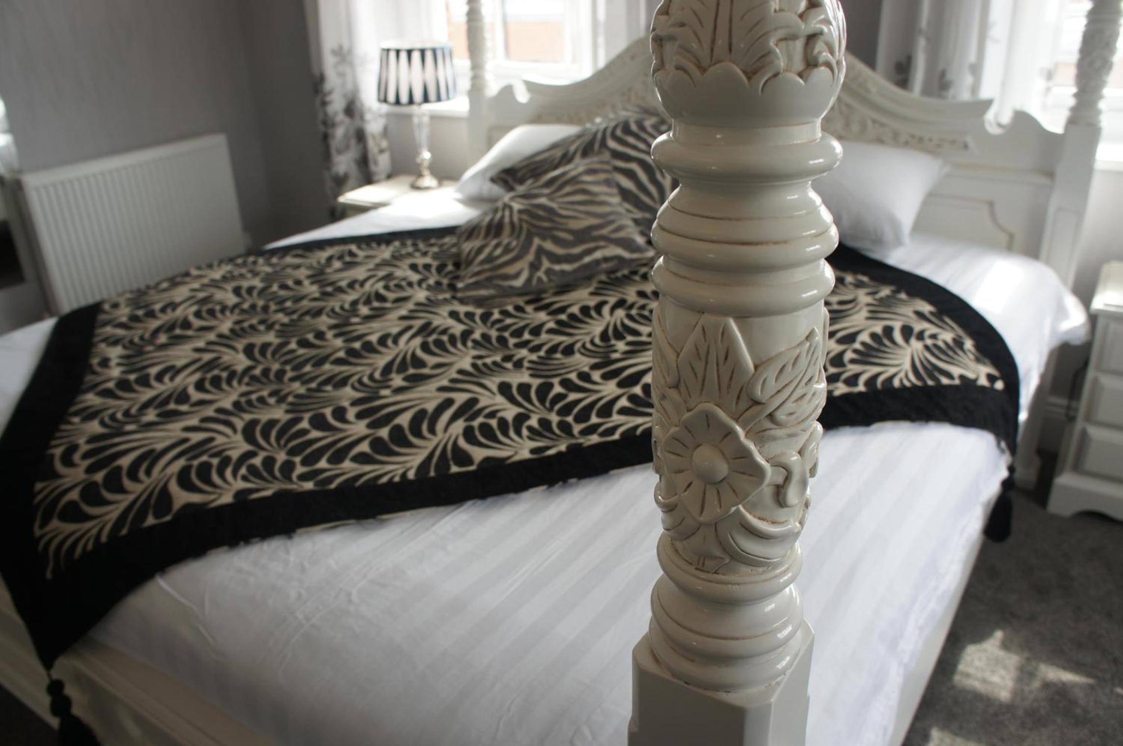 York House Hotel 26/47