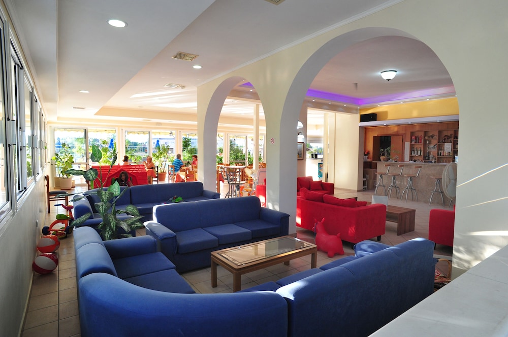 Metaxa Hotel 13/23