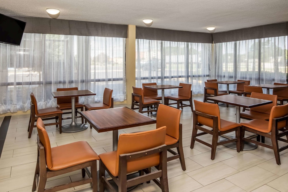 Days Inn By Wyndham Wilson 33/41