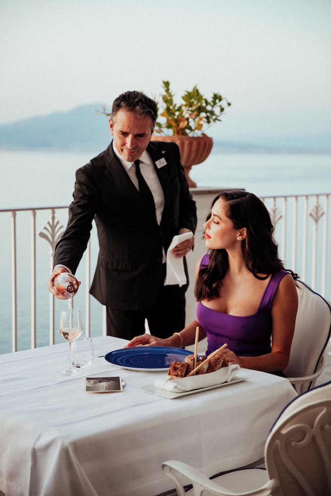 Grand Hotel Riviera 8/50