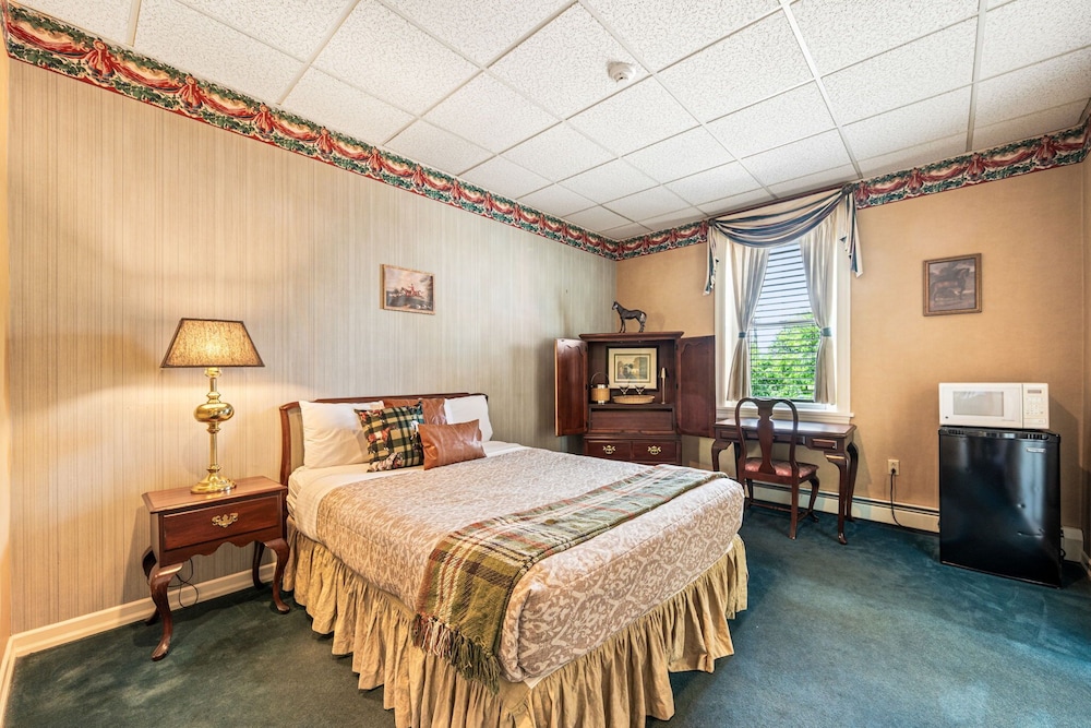Waynebrook Inn Est 1865 34/73