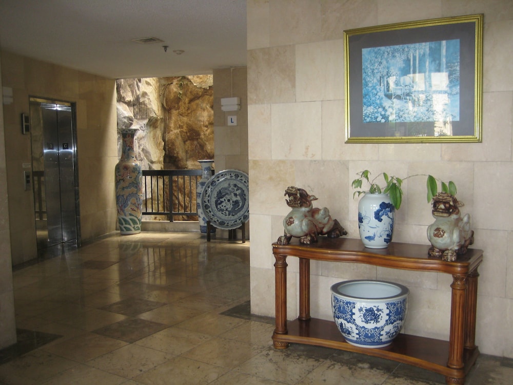 Tumon Bay Capital Hotel 6/16