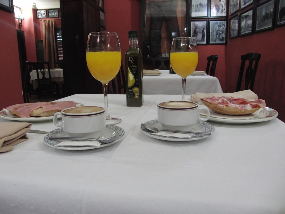 Hostal Pechi 41/46