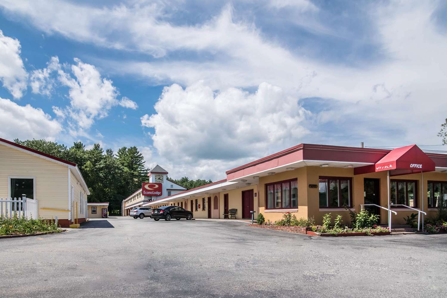 Econo Lodge Brattleboro South 3/15