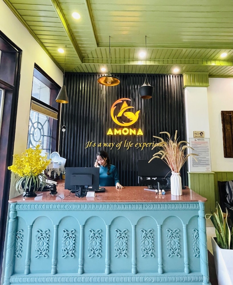 Amona Hotel 5/50