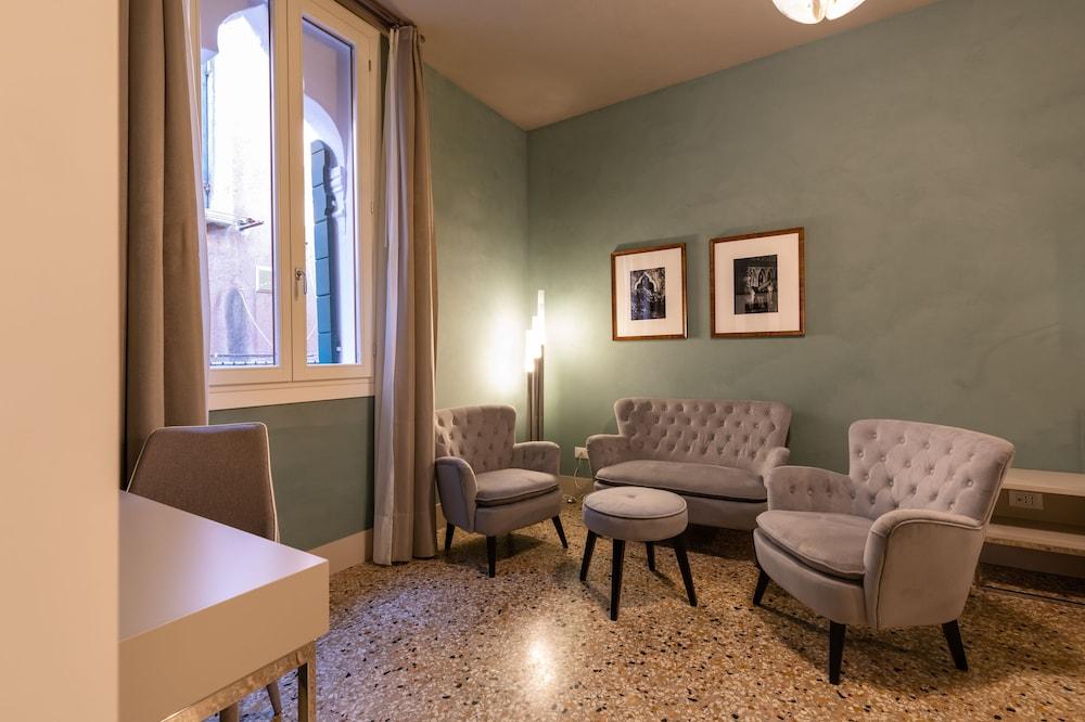 Liassidi Arco 18/27