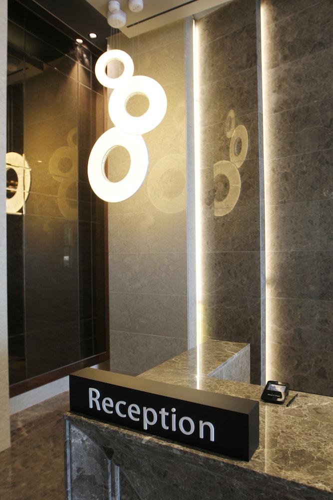 Western Grace Hotel 6/60