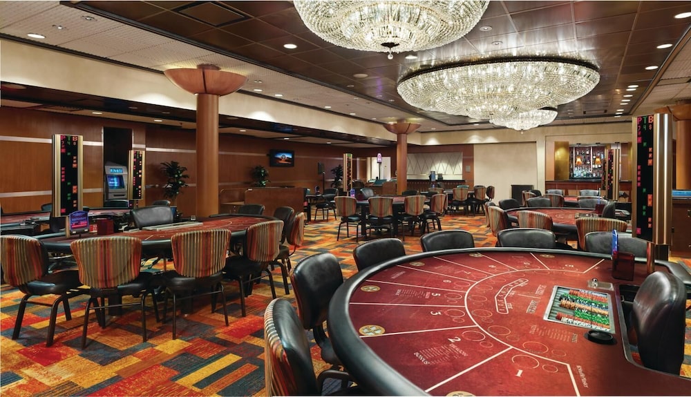 Ameristar Casino Hotel East Chicago 34/43