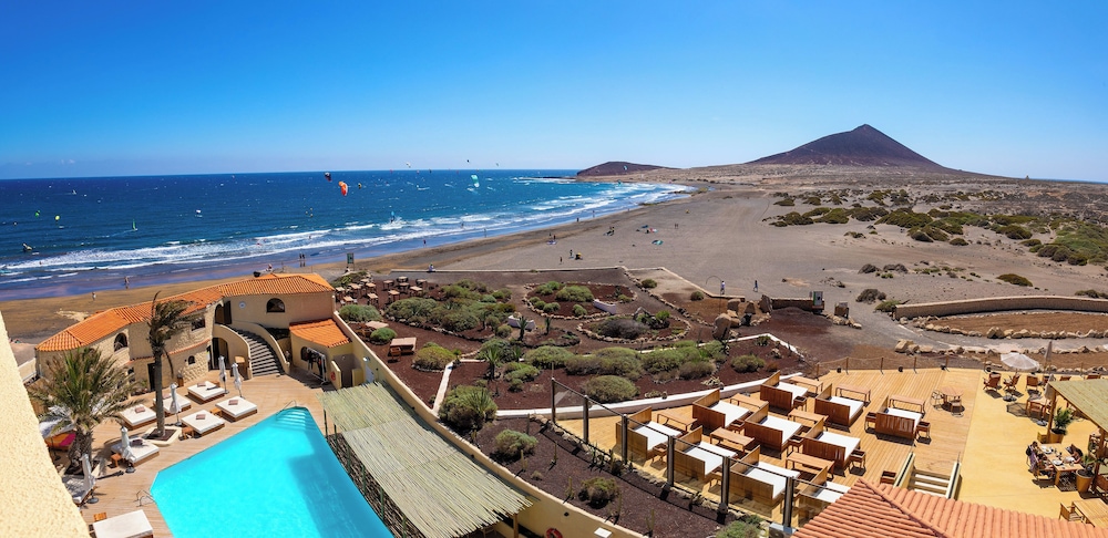 Playa Surf CBbC Hotel 28/34