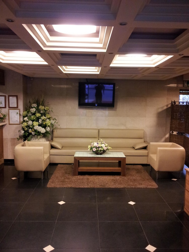 Hotel Millennium 34/43
