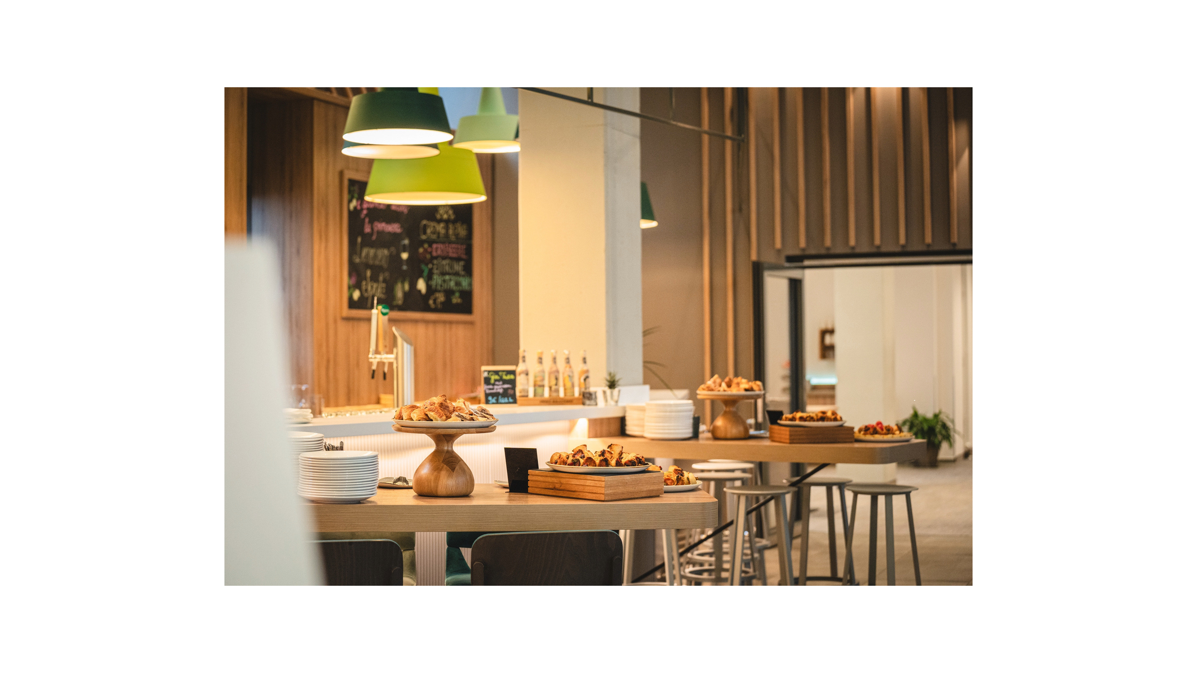 HOLIDAY INN HAMBURG - HAFENCITY 52/75